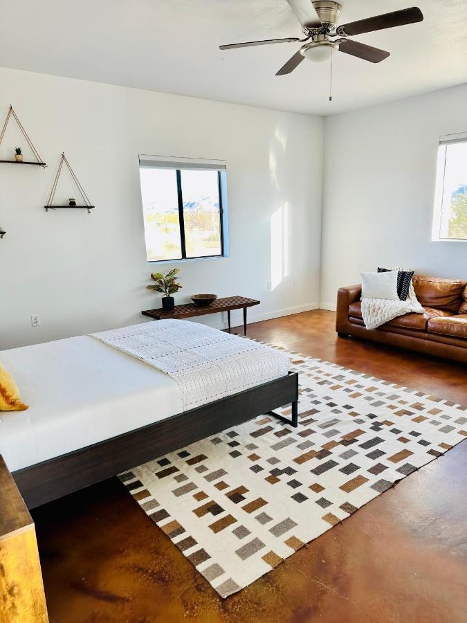 Ravens Nest Ranch, Fire Pit , Views, Near Jt Park! Villa Joshua Tree Exterior photo