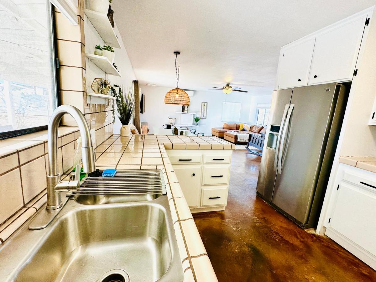 Ravens Nest Ranch, Fire Pit , Views, Near Jt Park! Villa Joshua Tree Exterior photo