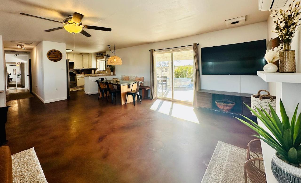Ravens Nest Ranch, Fire Pit , Views, Near Jt Park! Villa Joshua Tree Exterior photo
